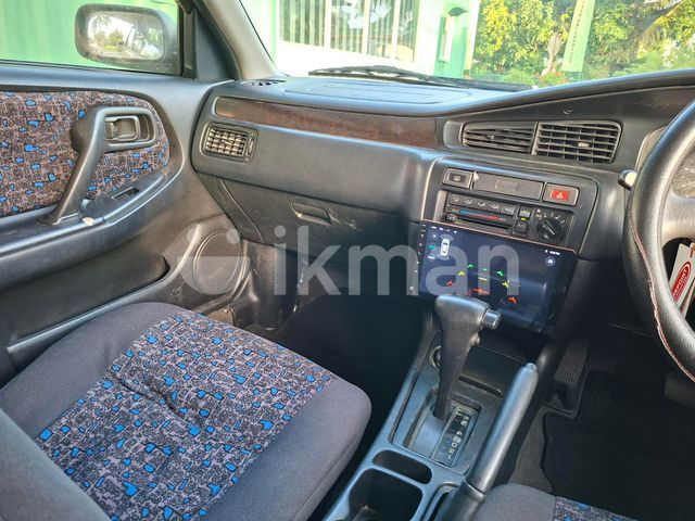 Nissan Bluebird 1996 photo 4