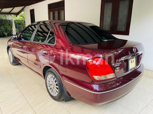 Nissan Bluebird 2004 photo 3