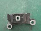 Nissan Bluebird G11 Gear box mount