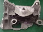 Nissan Bluebird G11 Gearbox mount