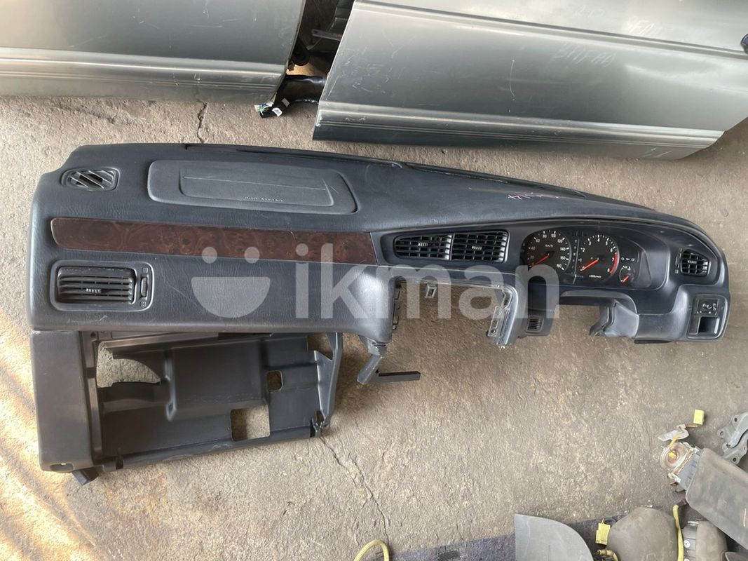 Nissan Bluebird U14 Dashboard Parts for Sale in Mawathagama ikman