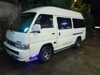 Nissan Caravan 1992