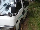 Nissan Caravan 1995