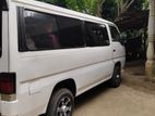 Nissan Caravan 2000