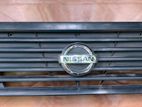 Nissan Caravan E25 shell / grill