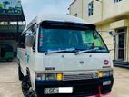 Nissan Caravan van 1995