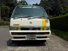 Nissan Caravan VRE24 1991