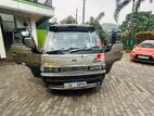 Nissan Caravan 1995