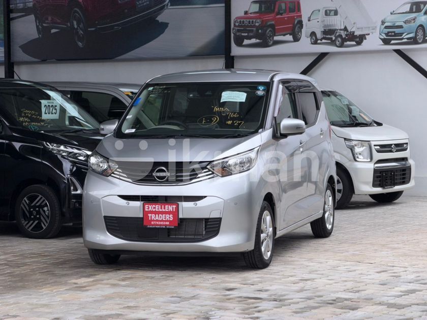 Nissan Dayz X Grade 2024 for Sale in Kottawa | ikman