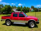 Nissan Dutsun 1983