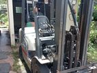 NISSAN FORF LIFT 2008