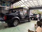 Nissan Navara Cab Hamer Manual Roll Shutter & Victor Bar