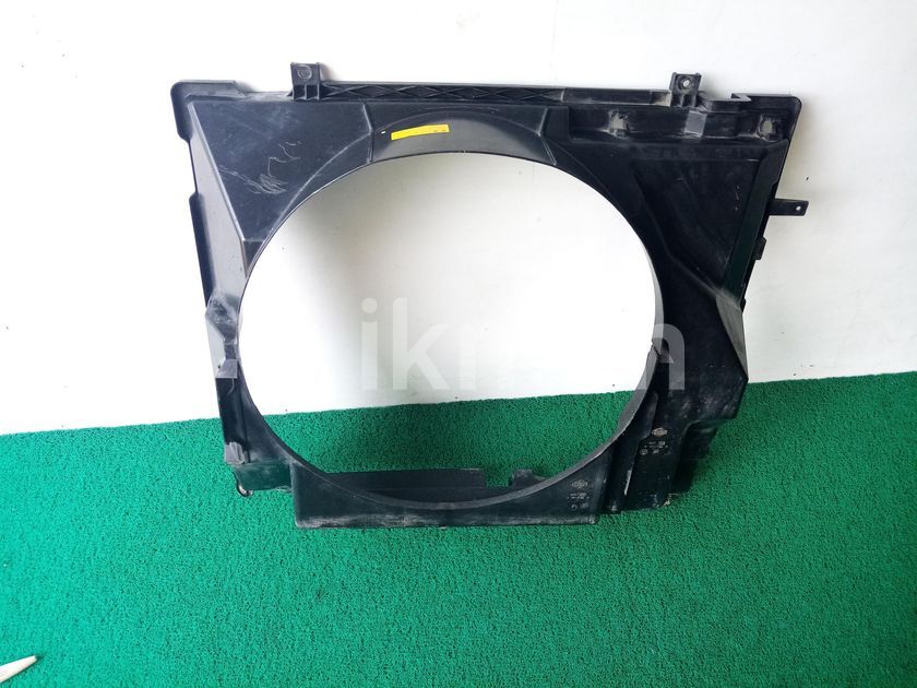 Nissan Navara D40 Radiator Fan Shroud in Maharagama ikman