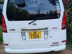 Nissan Serena 1999