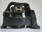 NISSAN NOTE E12 ENGINE MOUNT