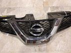 Nissan Nt32 Front Grille