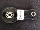 NISSAN SAKURA ENGINE MOUNT