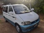 Nissan Serena 1993