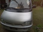 Nissan Serena 1994