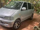 Nissan Serena 1995
