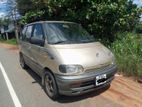 Nissan Serena 1997