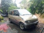 Nissan Serena 1997