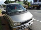 Nissan Serena 1998