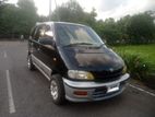 Nissan Serena 1998