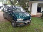 Nissan Serena 1998