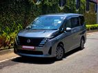 Nissan Serena E-Power XV 2025