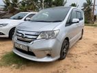 Nissan Serena Highway Star 2013