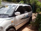 Nissan Serena 2001