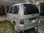 Nissan Serena 1994