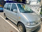 Nissan Serena VX AUTO 1995