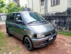 Nissan Serena 2002