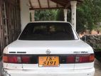 Nissan Sunny 1990