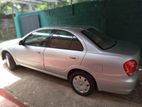 Nissan Sunny 2011