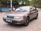 Nissan Sunny FB14 SUPE SALON AUTO 1996