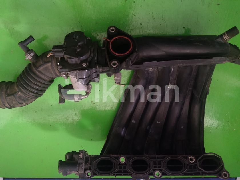 Nissan Tiida HR15 Throttlebody With Sensors and Manifold for Sale in