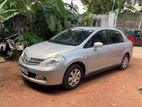 Nissan Tiida Latio 2010