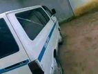 Nissan Vanette 1985