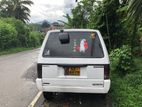 Nissan Vanette 1988