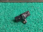 Nissan Wingroad Y11 Engine Camshaft Sensor