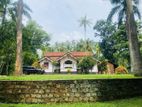 Nittambuwa - Walawwa House for sale