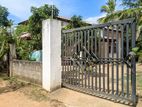 නිවසක් සමඟ ඉඩමක් විකිණීමට තිබේ. - අම්බලන්තොට