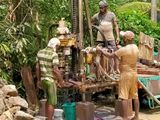 නල ළිං Tube Well Service - Divulapitiya