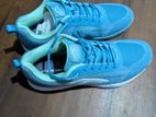 Non Marking Badminton Shoes HUNDRED Size 45
