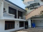 (NR826) Fully Renovated House for Rent in Colombo 7