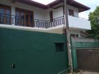 Nugegoda Papiliyana 5 Bed Rooms Upstair House For Rent