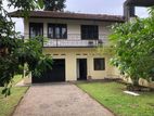 Nugegoda Wijerama Junction Upstair House For Rent.